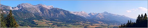 Panoramique sur les montagnes de Lans en Vercors - Isère (CANON 10D + EF 24-70 L)